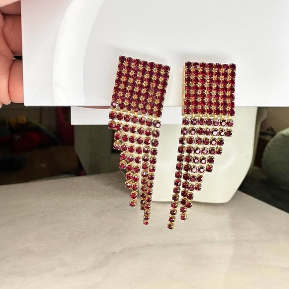 Chandelier earrings cascading imitation ruby fashion jewelry - Picture 6 of 8